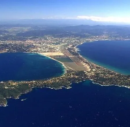 Διαμέρισμα Spacieux Sur Le Port De *